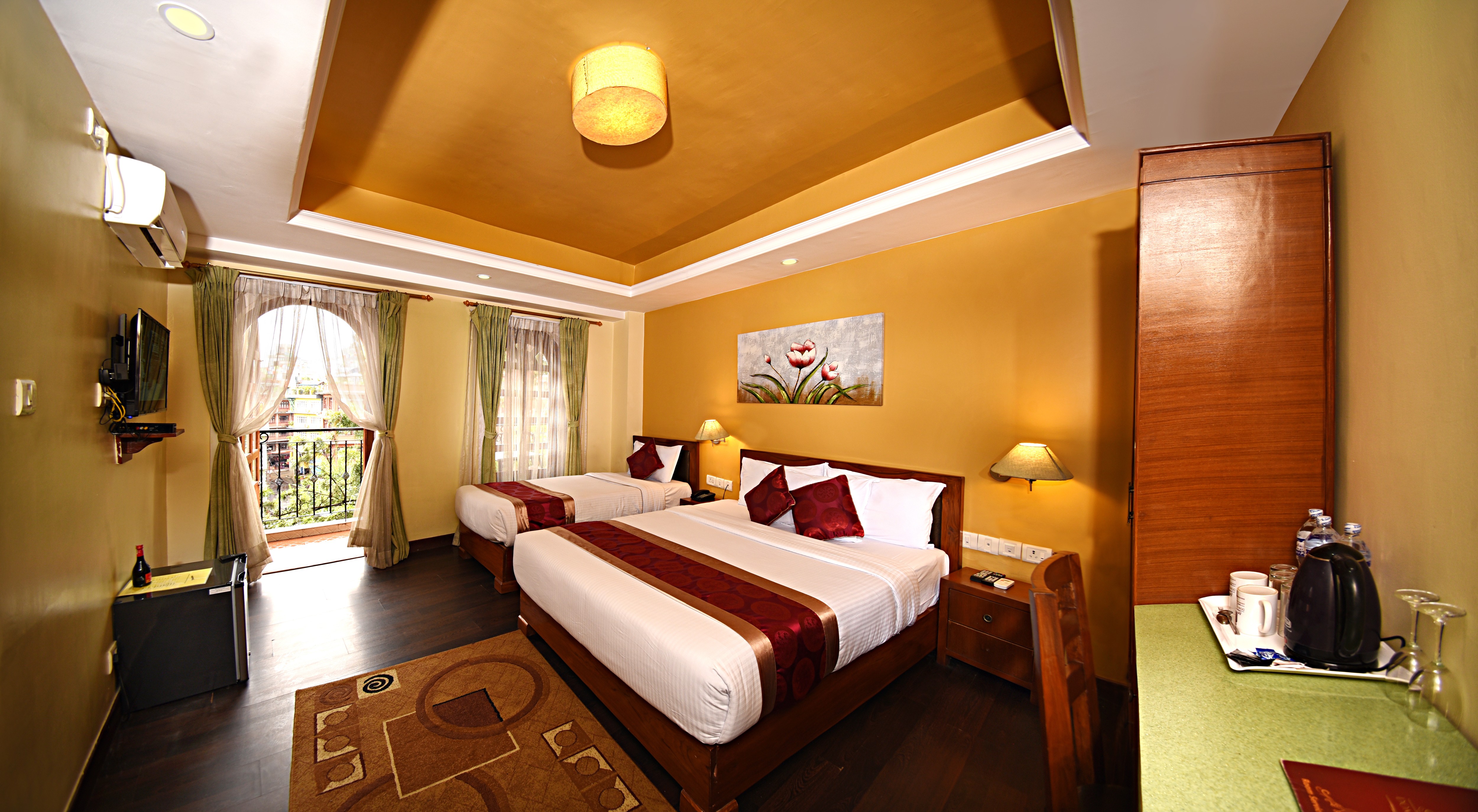 Dom Himalaya Hotel
