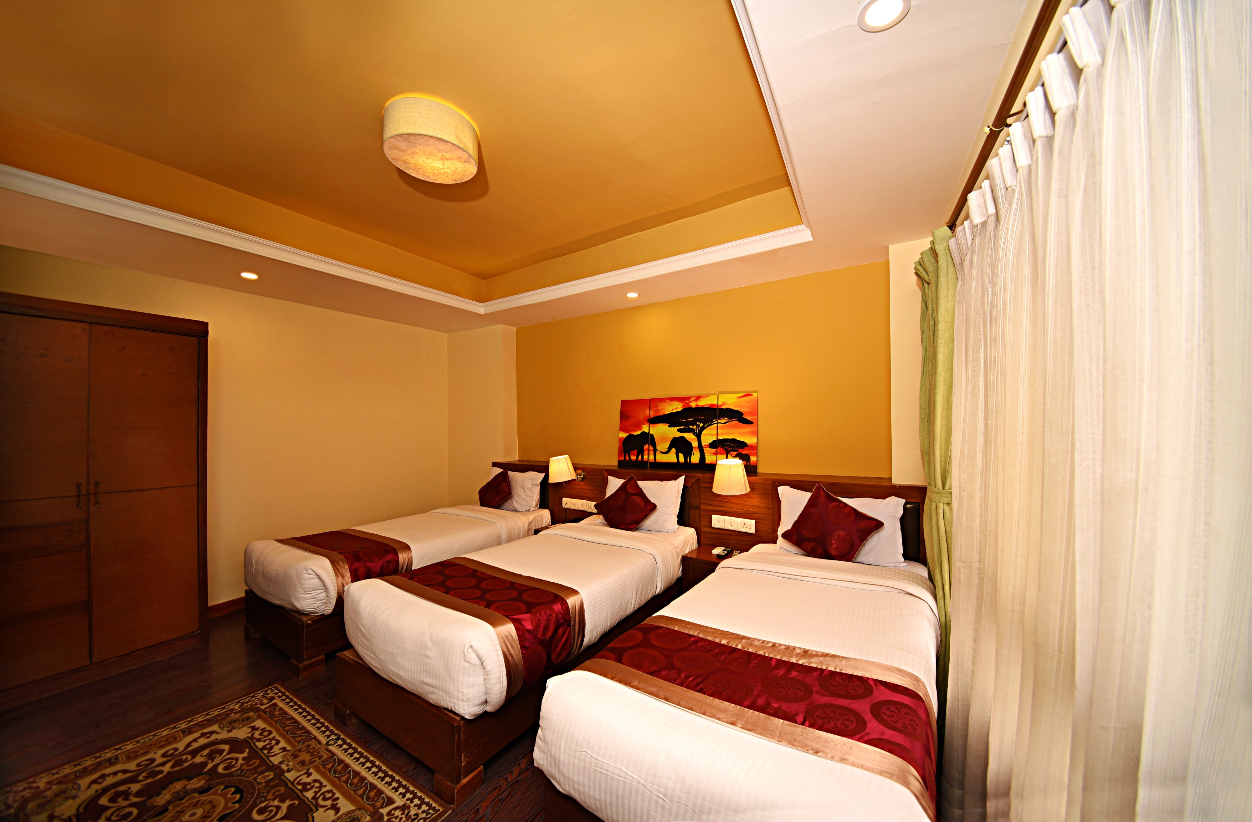 Dom Himalaya Hotel