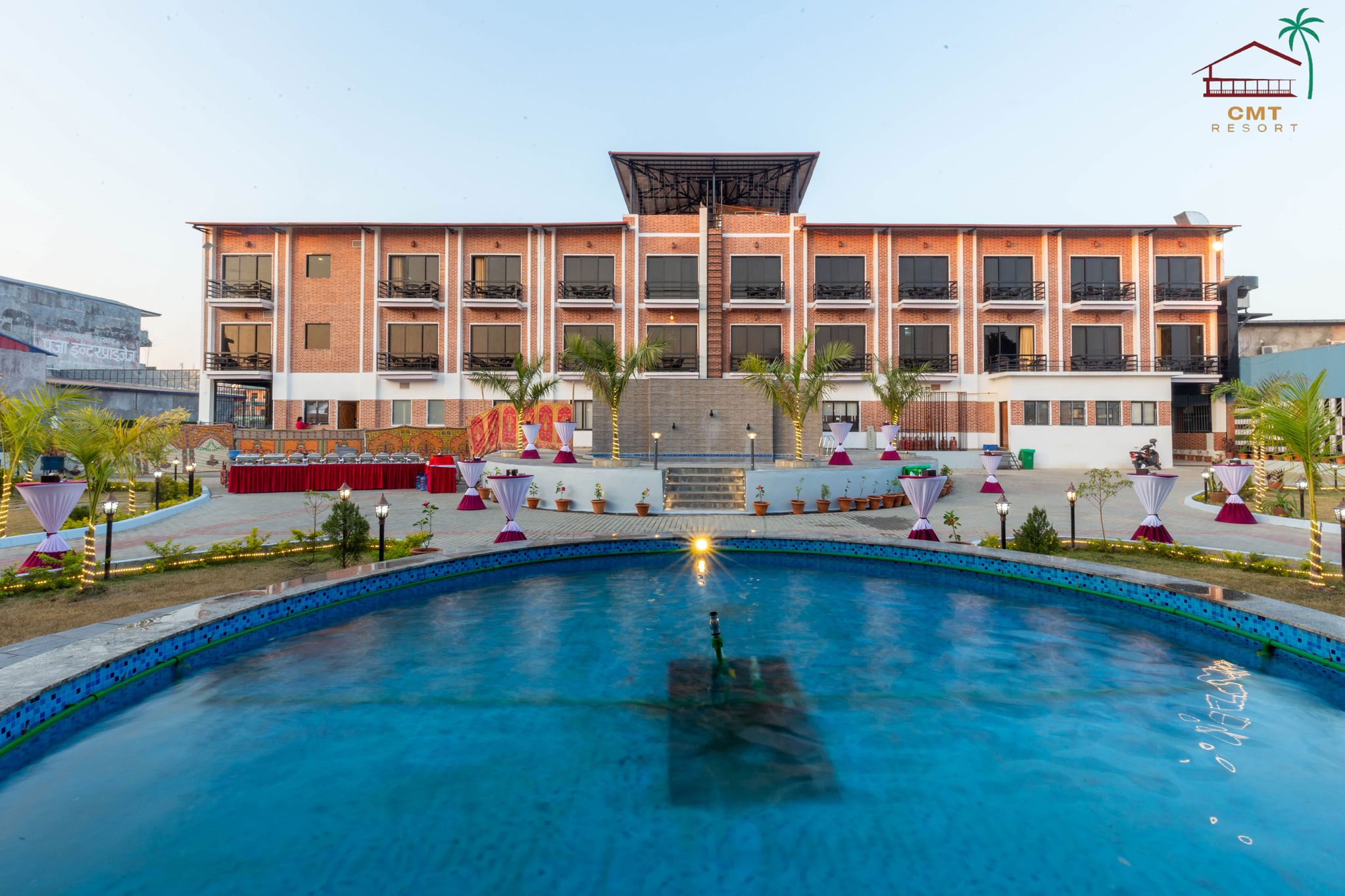 Chitwan Midtown Resort