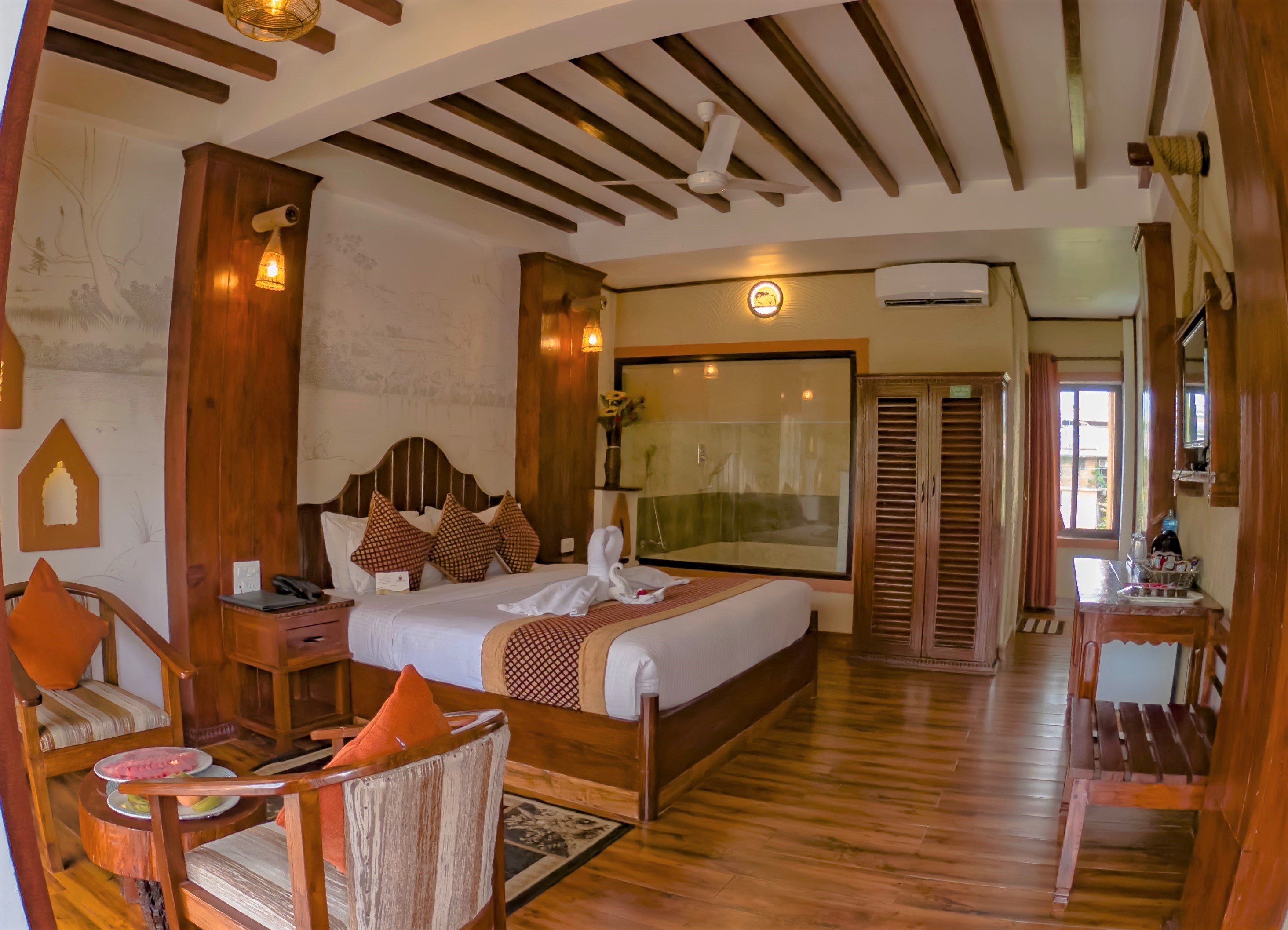 Hotel Jungle Crown