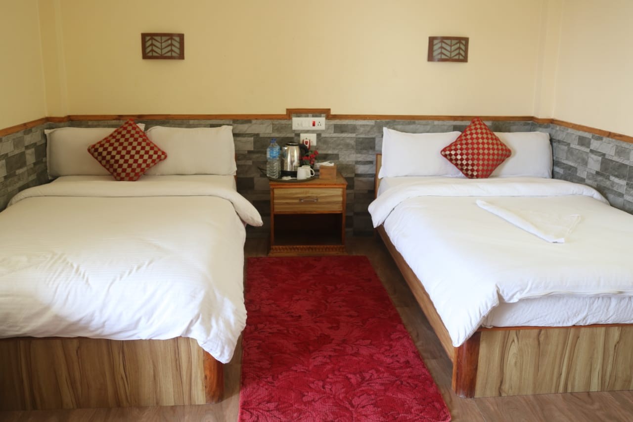Hotel Peacock