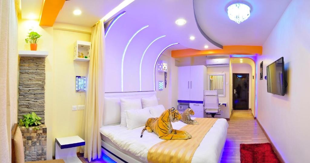Royal Penguin Boutique Hotel and Spa