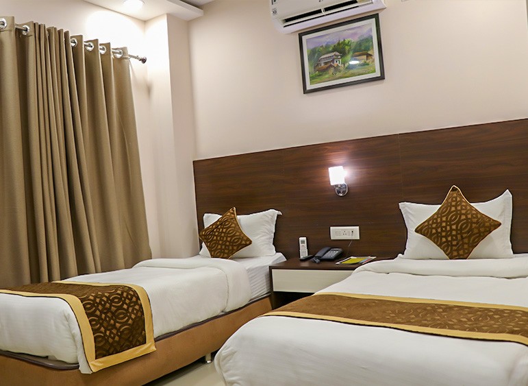 Hotel Gajur Palace