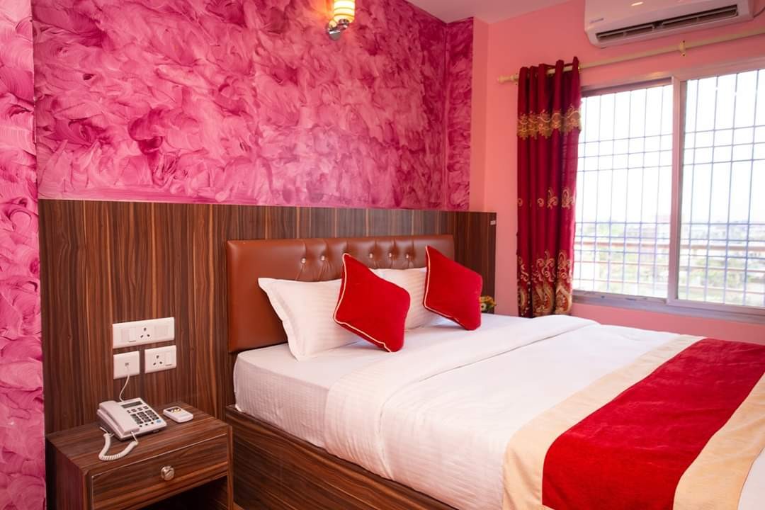 Single with 1 King Bed