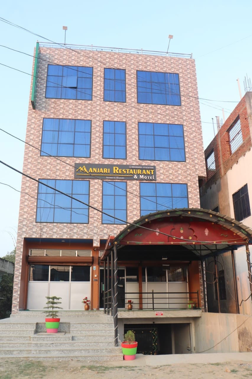 Manjari Restaurant and Motel