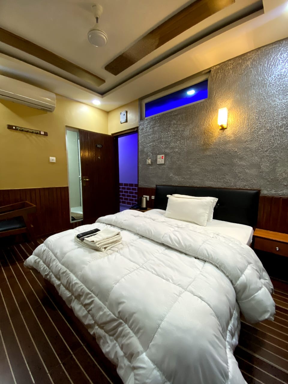Hotel Sayapatri|Deluxe Room