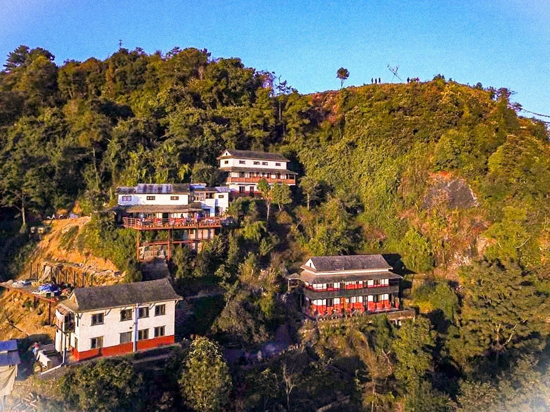 Everest Manla Resort