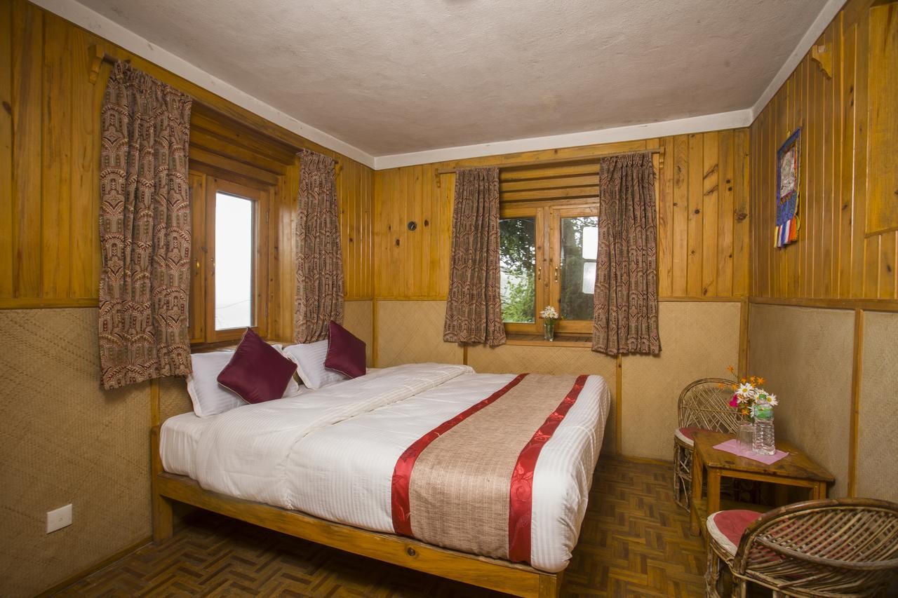 Everest Manla Resort