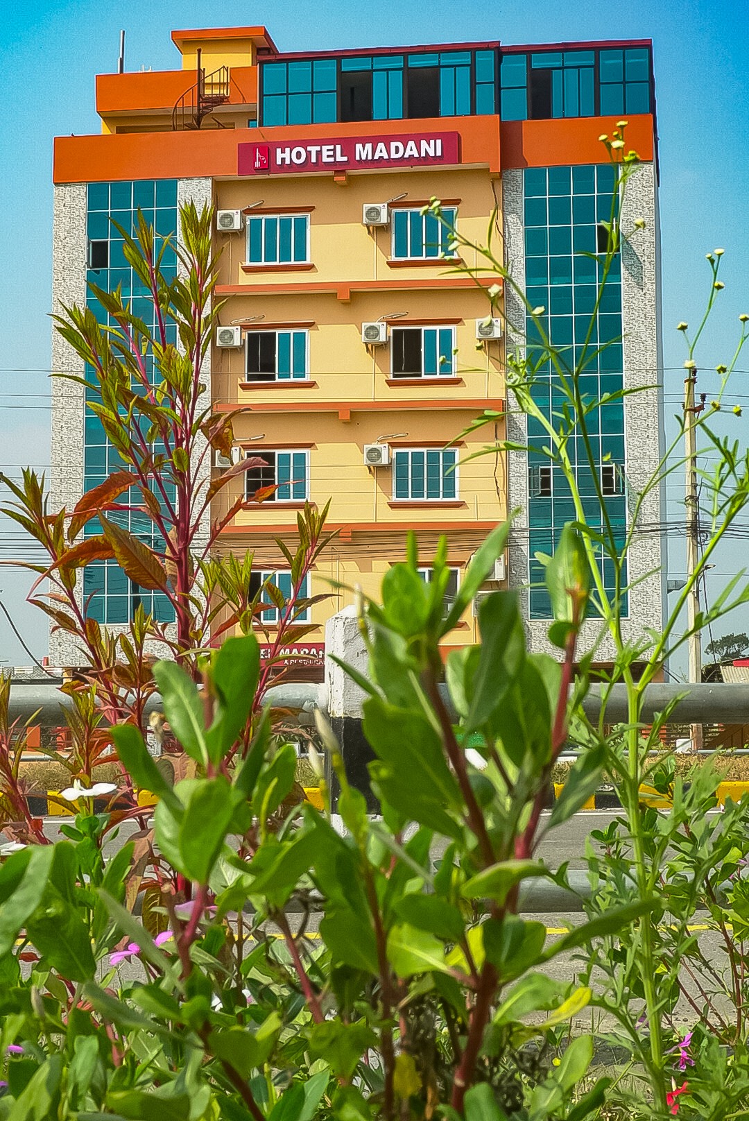 Hotel Madani and Restaurant