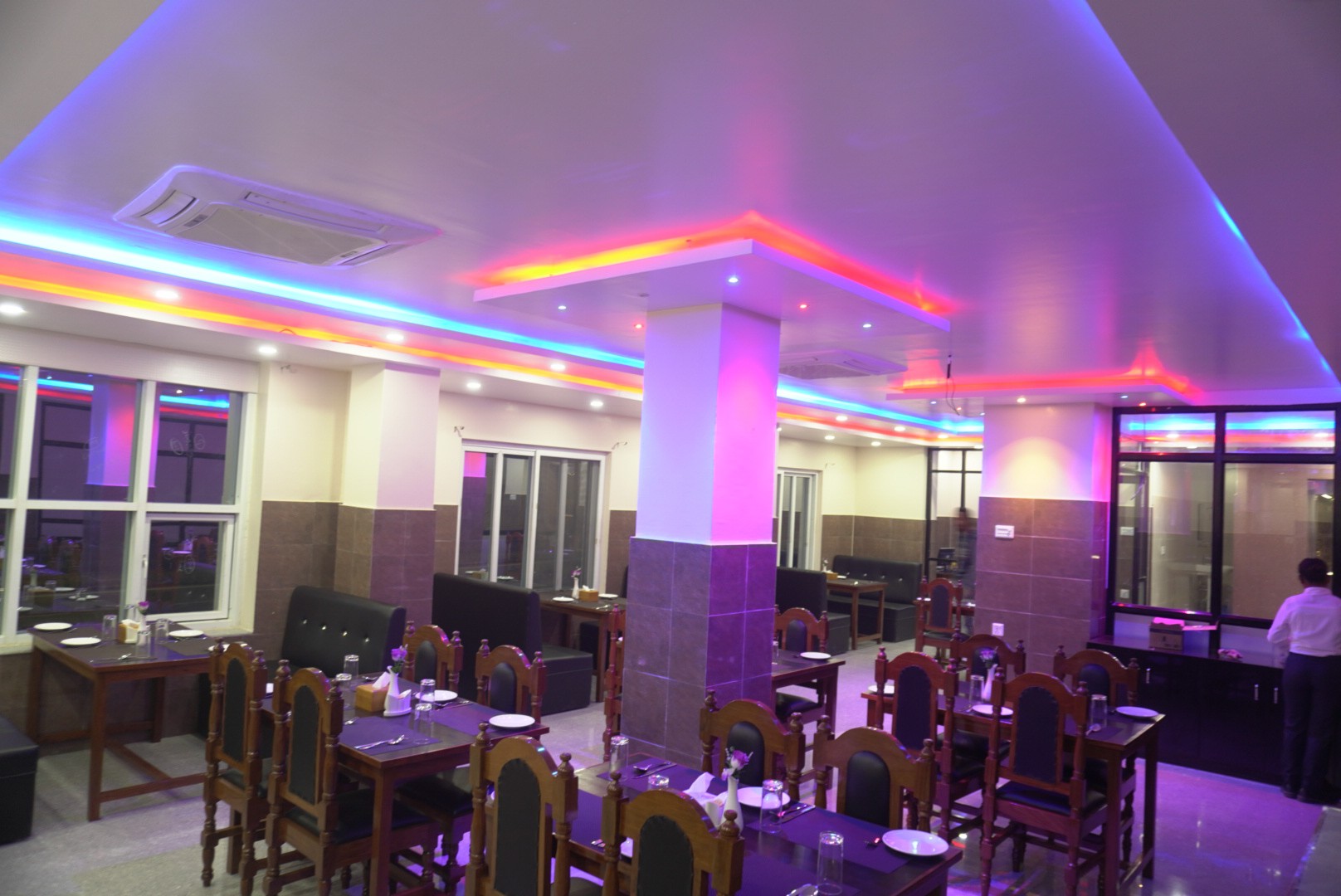 Hotel Madani and Restaurant