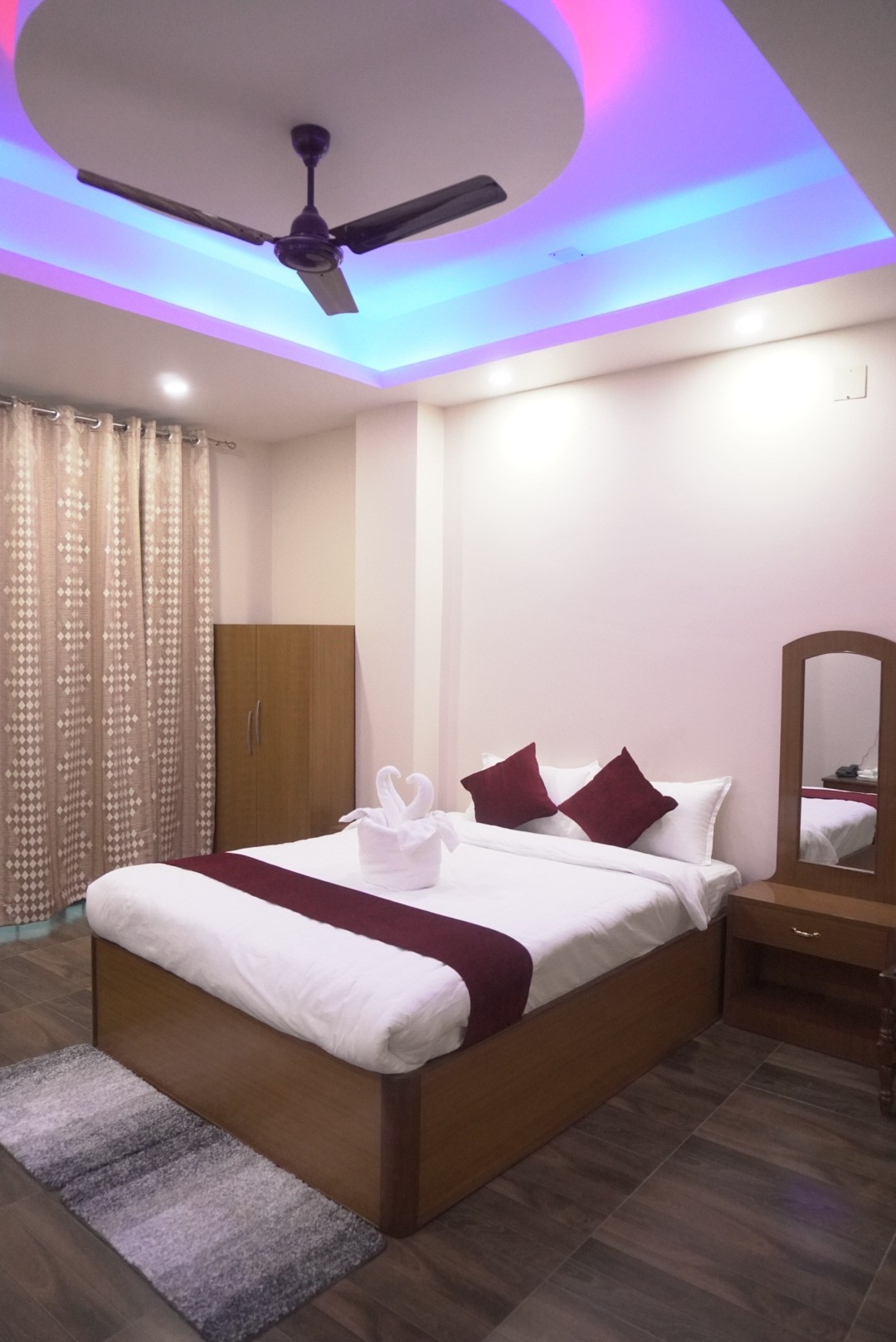 Hotel Madani and Restaurant