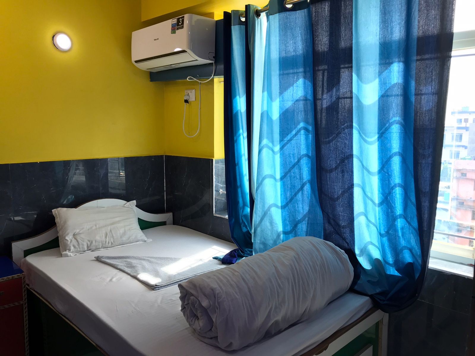 Hotel Nine Eleven|Single Deluxe Room