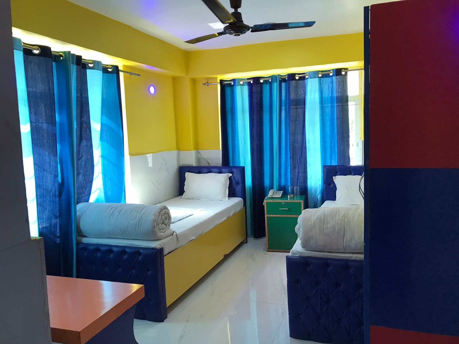 Hotel Nine Eleven|Twin/single Bedroom