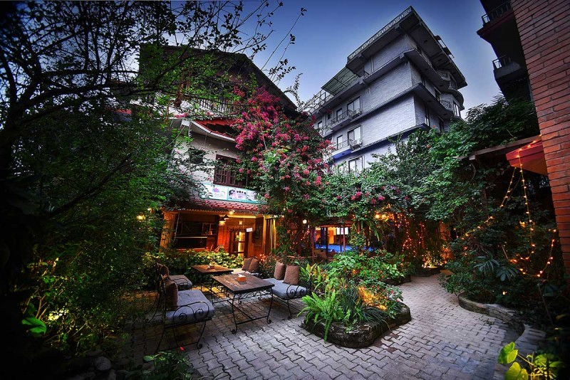Hotel Middle Path &Spa