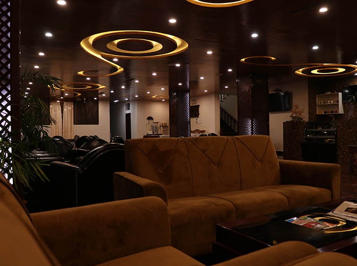 Ratna Hotel