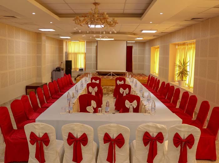 Ratna Hotel