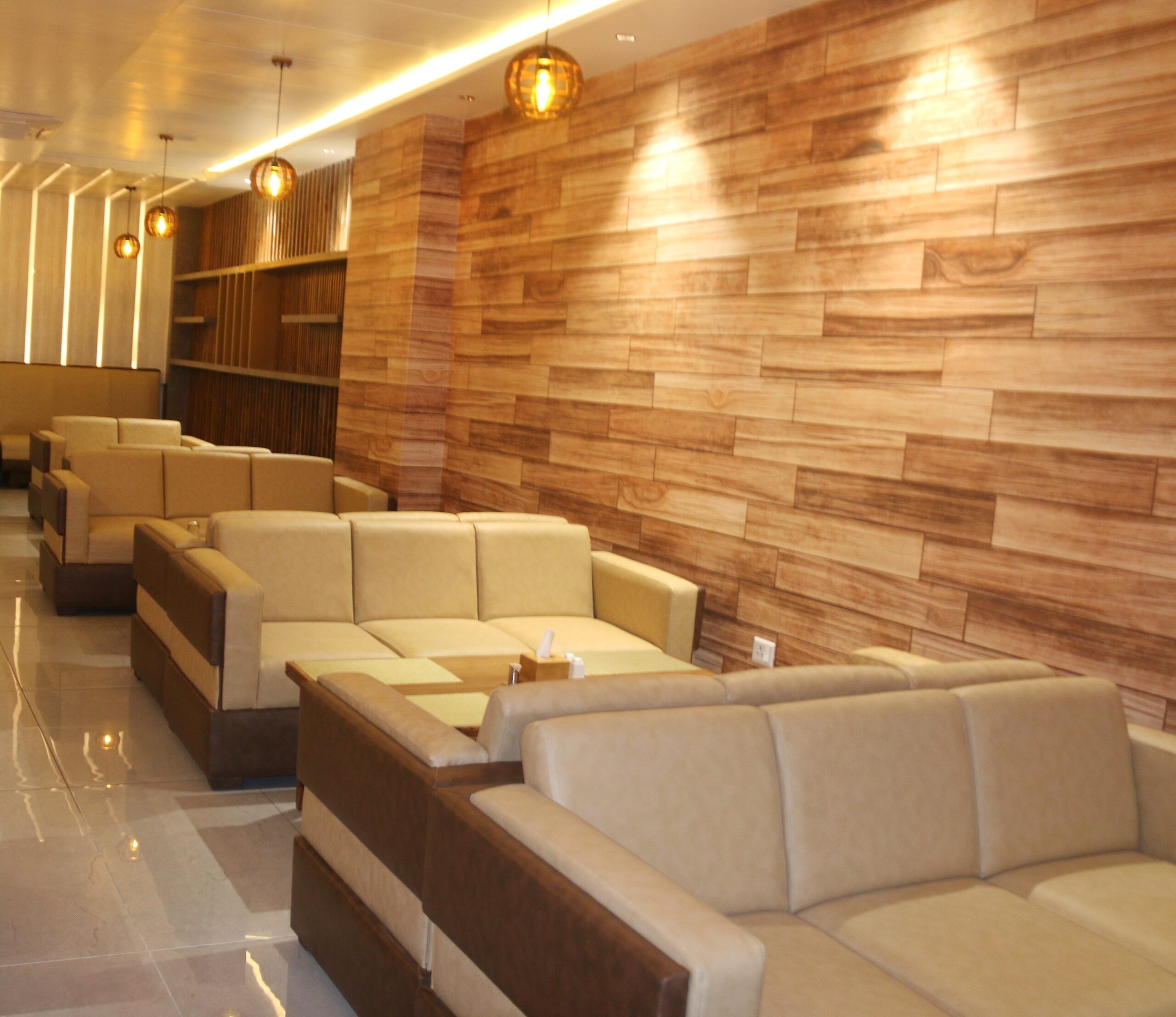 Hotel Ozone 24