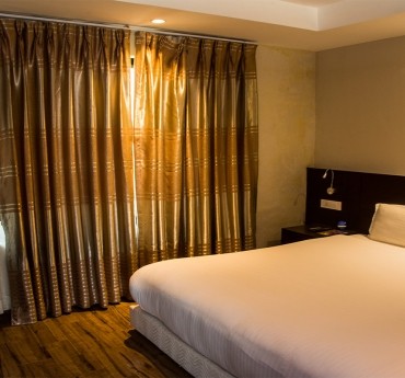 Bodhi Red Sun Hotel