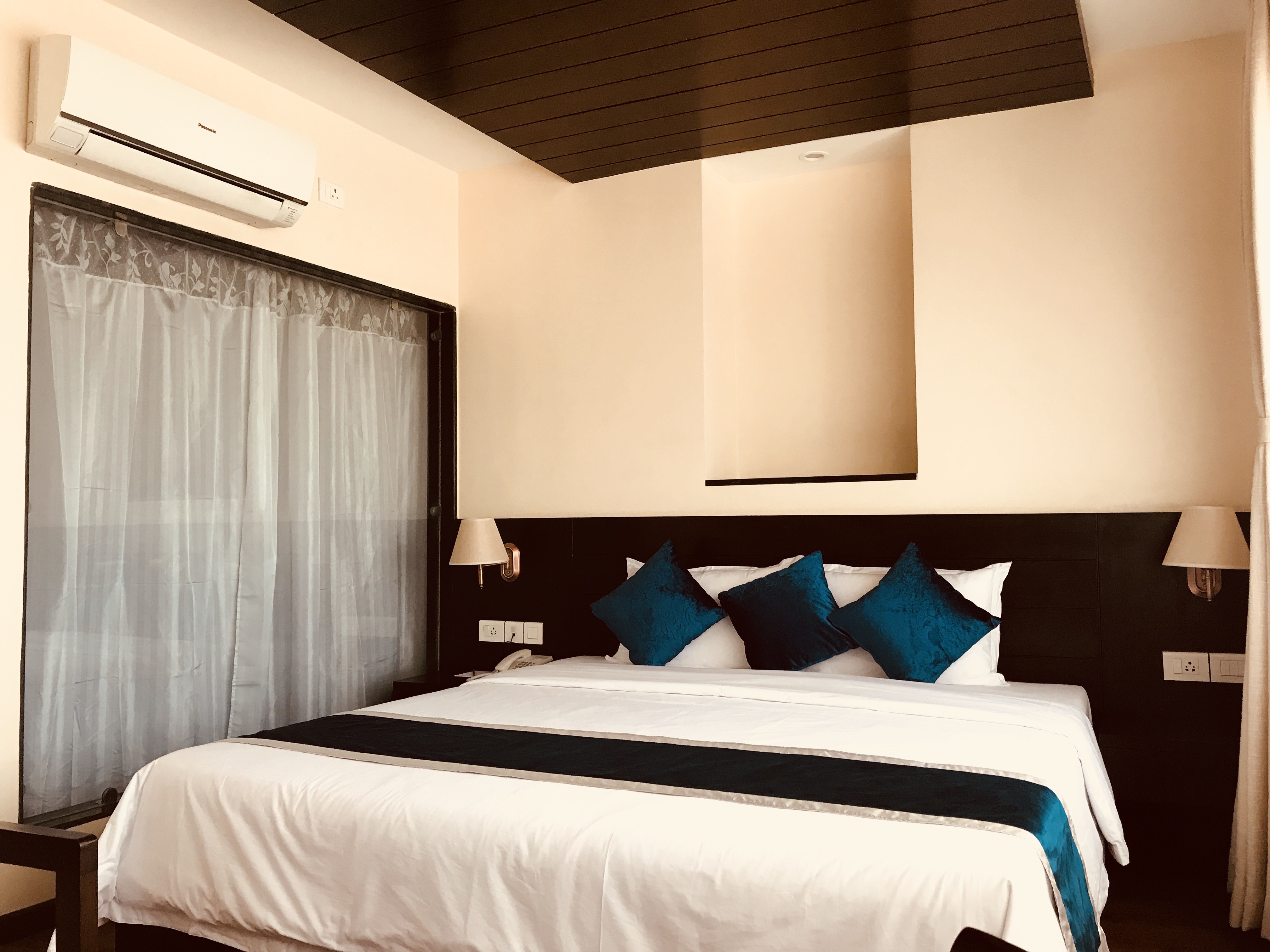Kaveri Inn