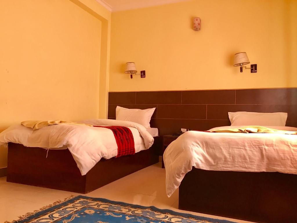 Hotel Fewa Holiday