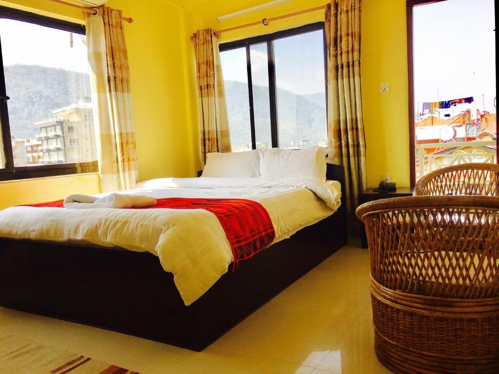 Hotel Fewa Holiday