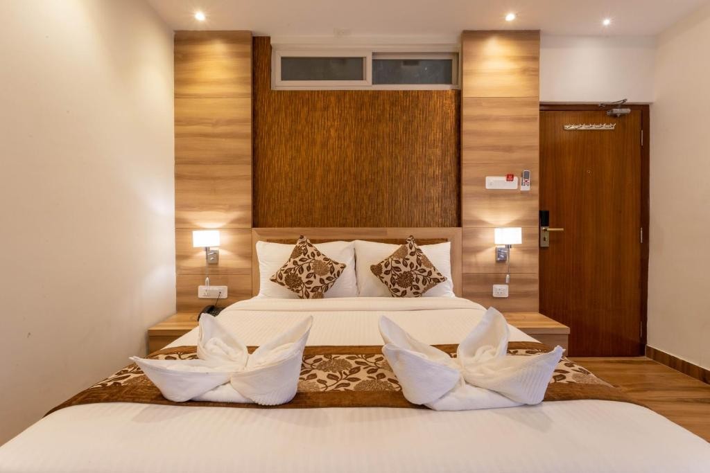 Mahadev Inn