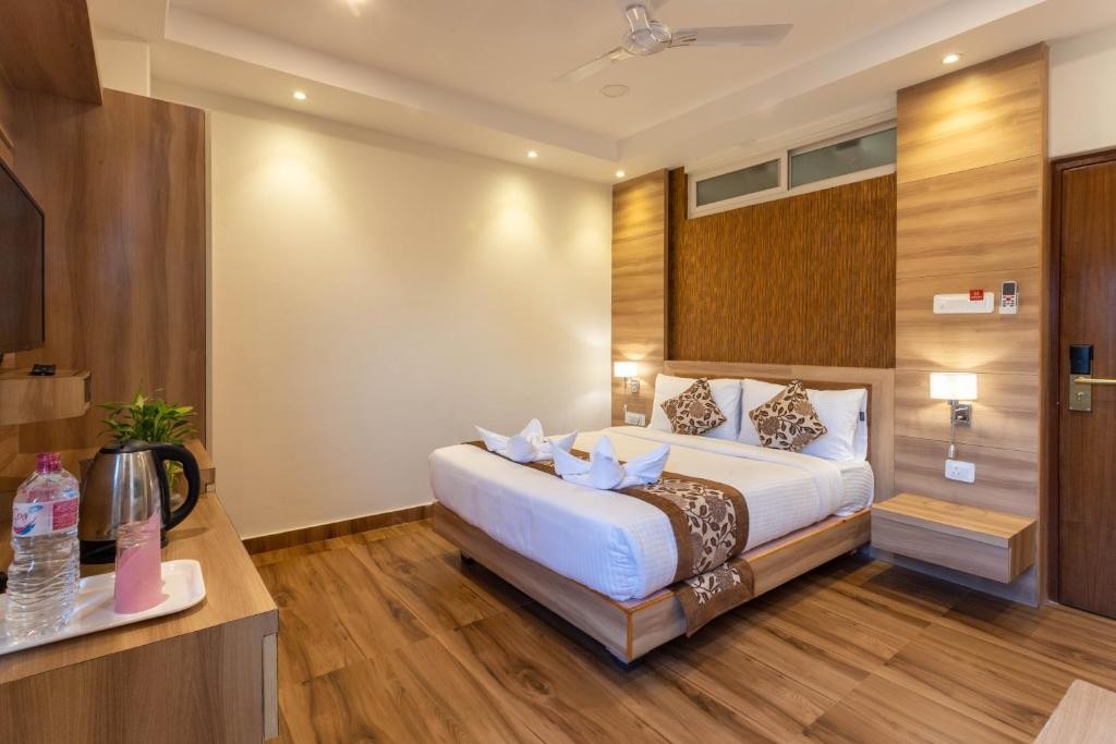 Mahadev Inn