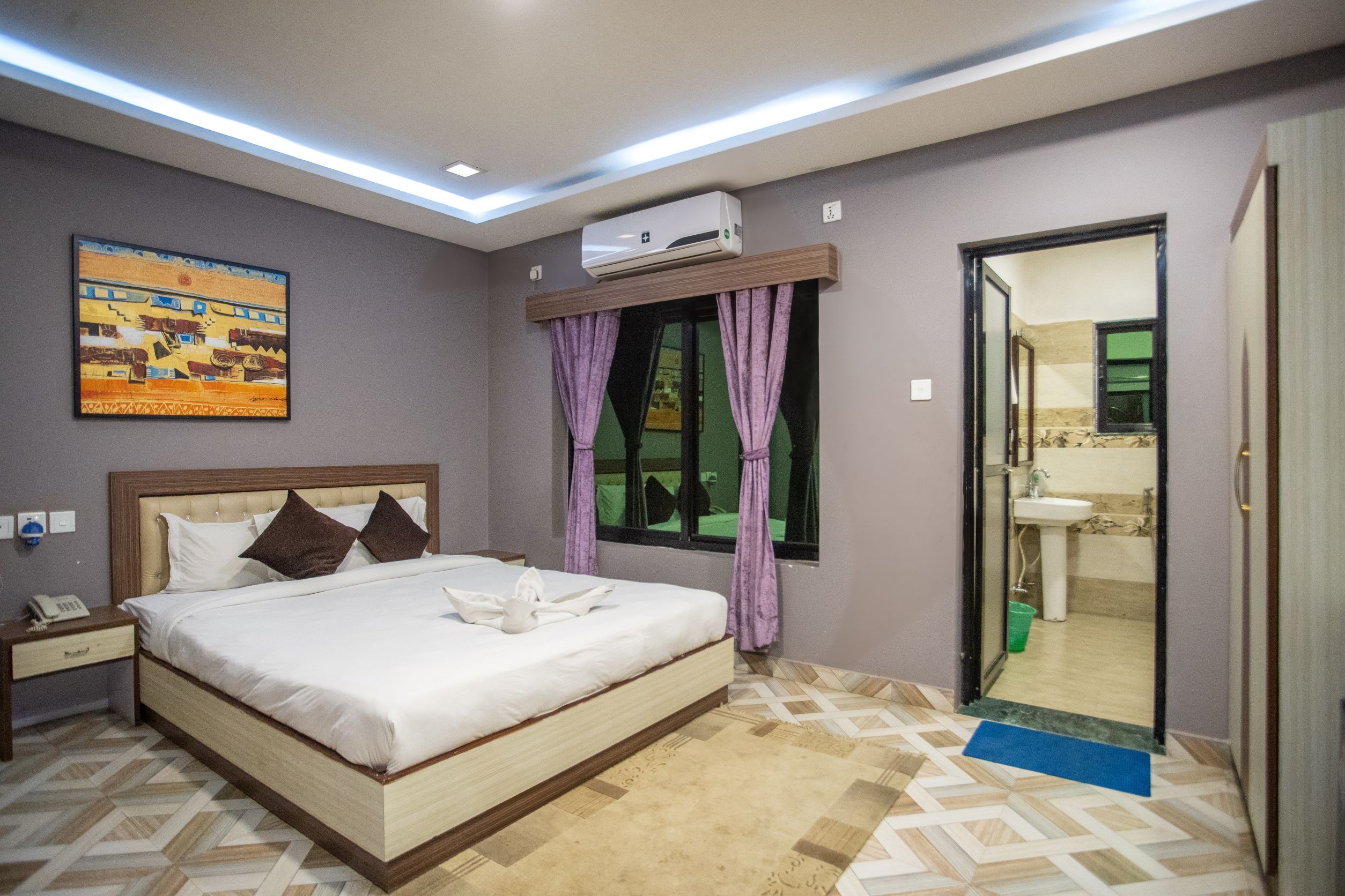 Riverside Green House Resort
