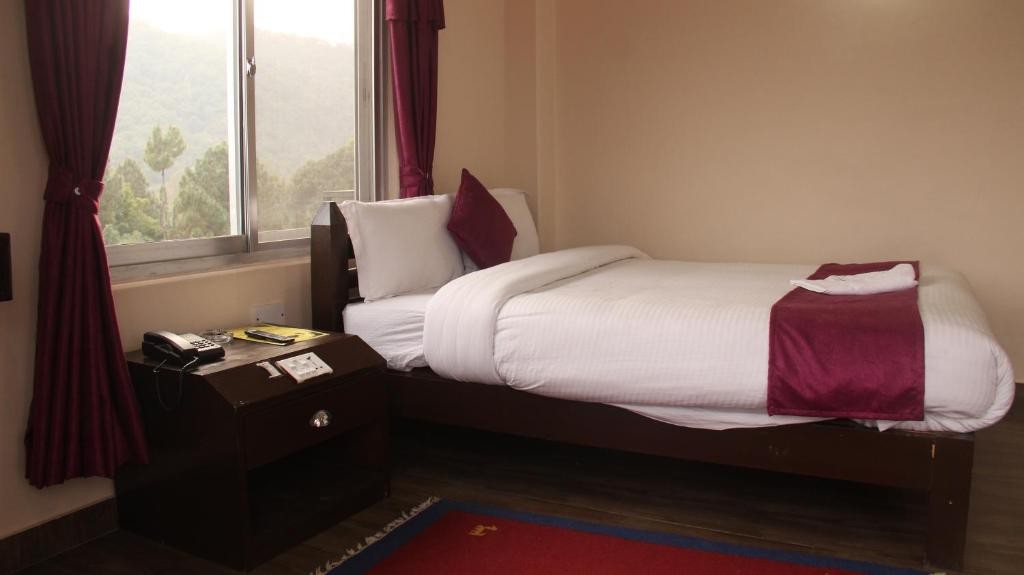 Hotel Crystal Fall