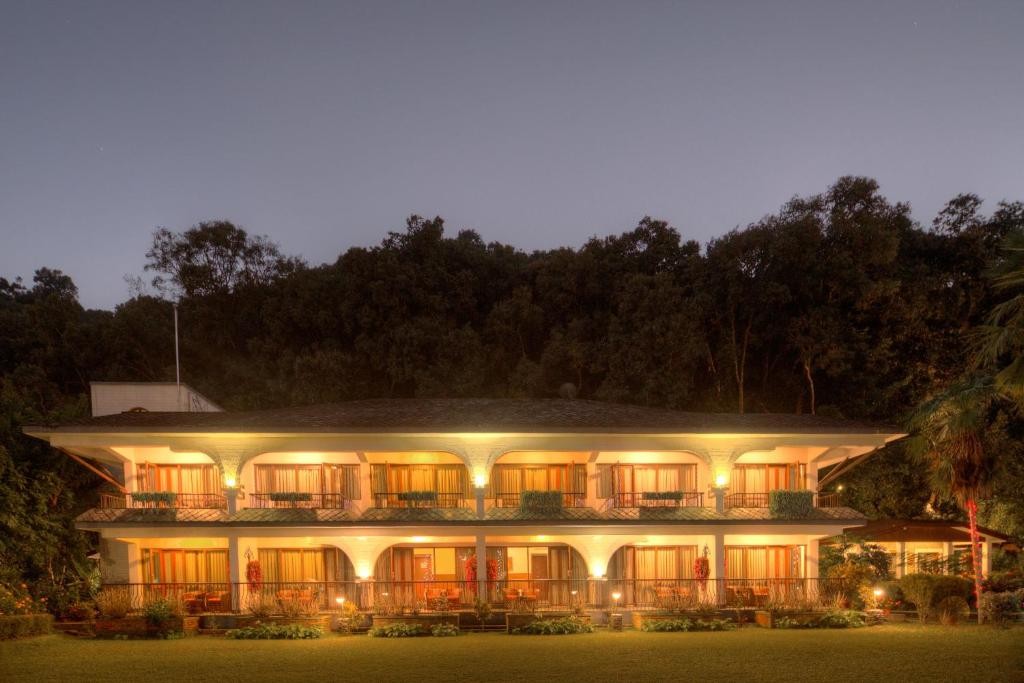Fish Tail Lodge