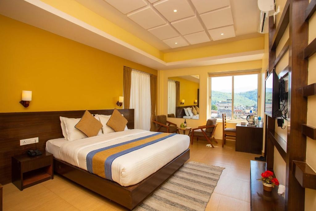 Hotel Lake Paradise