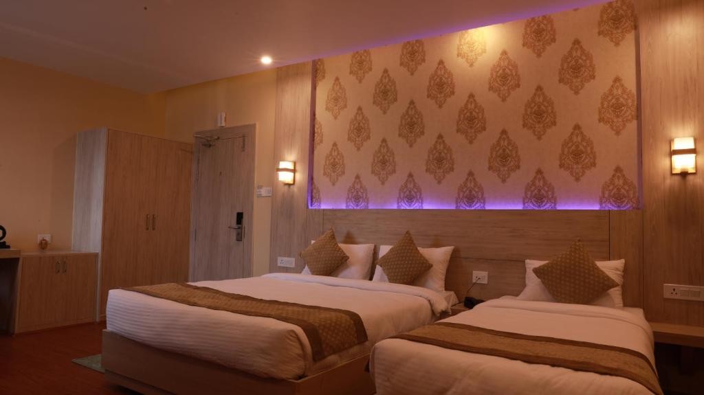 Komal Hotel