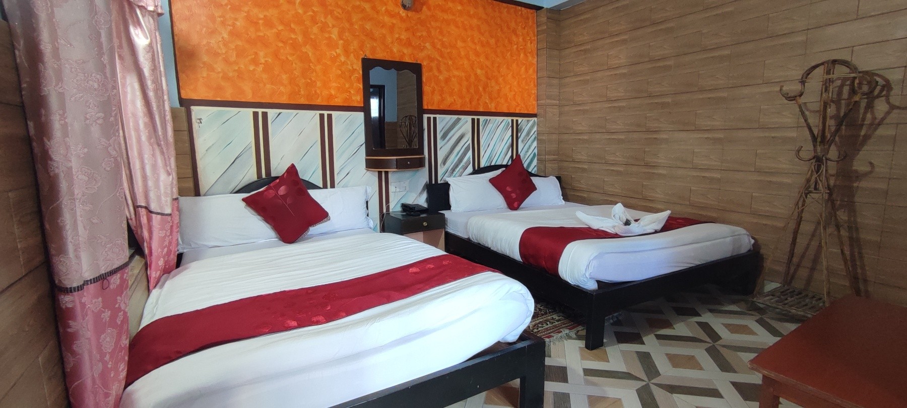 Hotel Middle way