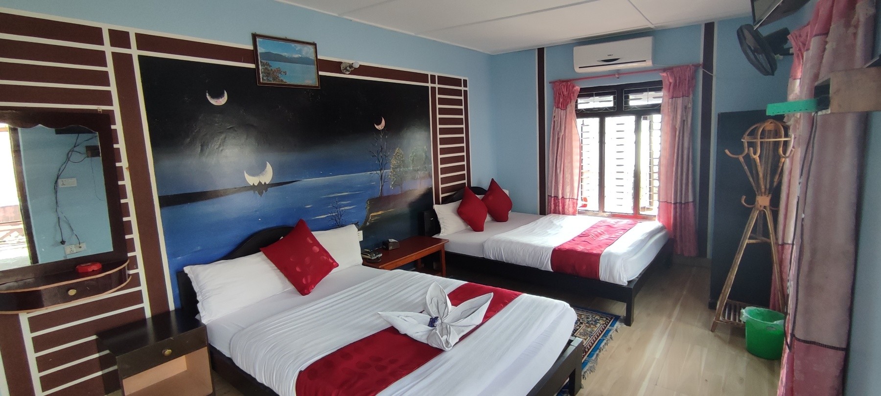 Hotel Middle way