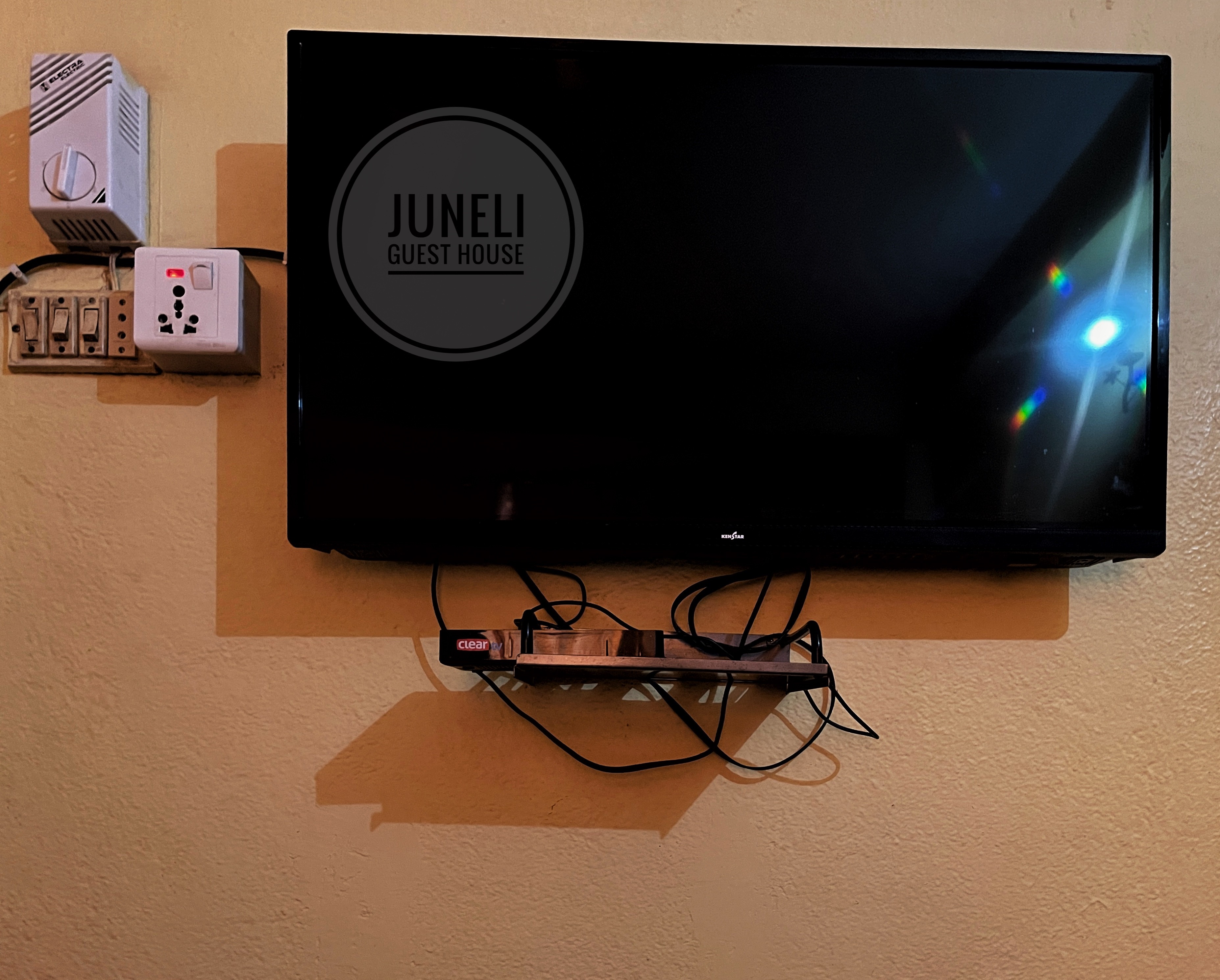 Juneli Guest House