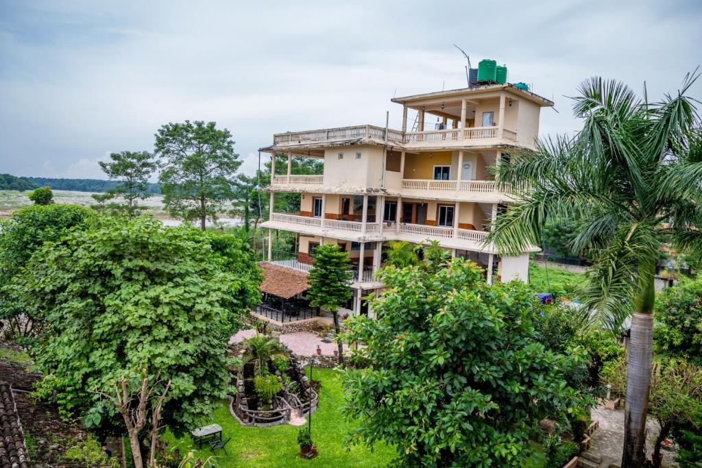 Hotel Riverside