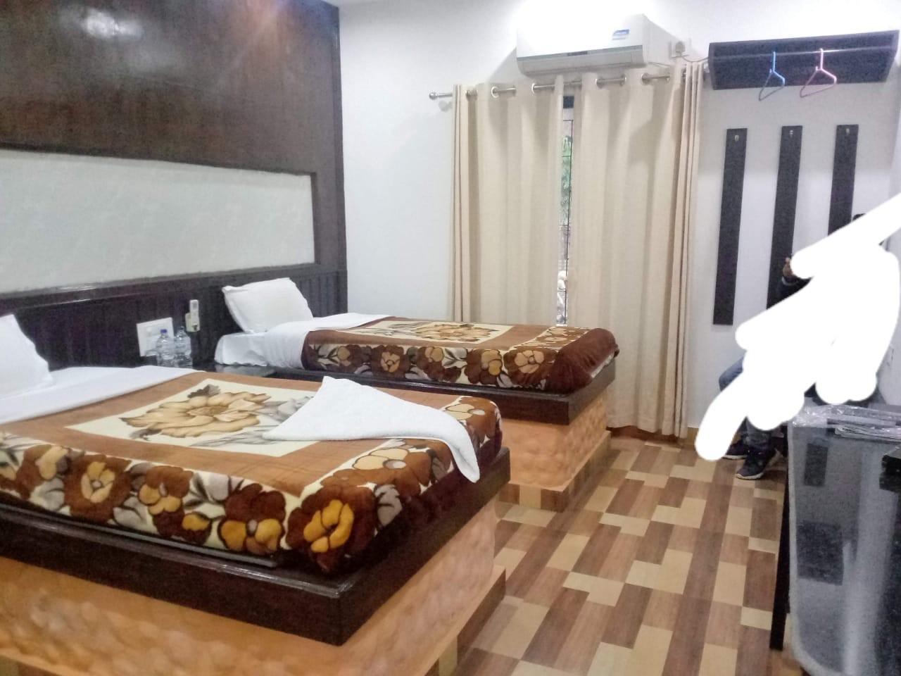HOTEL SHIVA'S DREAM|king double room with AC HOTEL SHIVA'S DREAM|king double room with AC