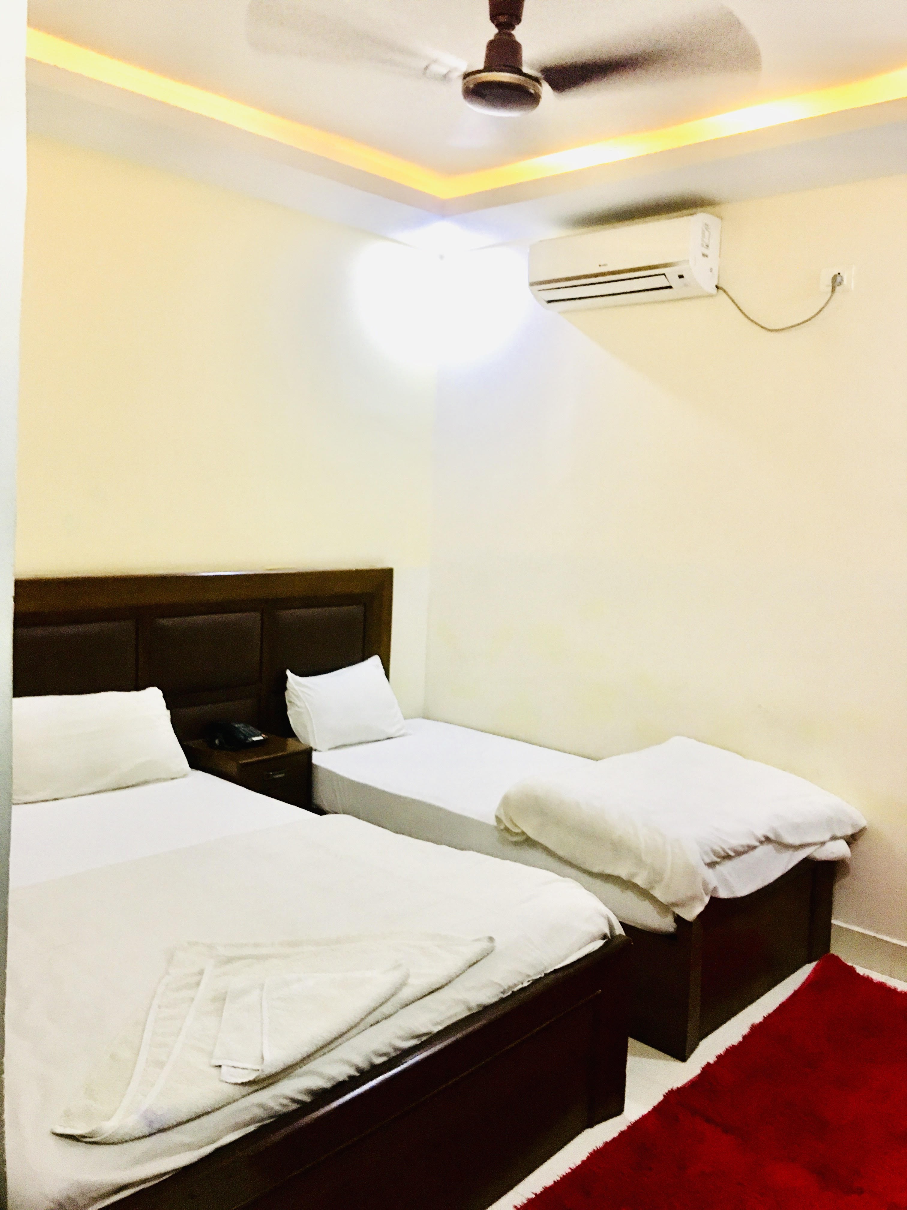 Non Ac room