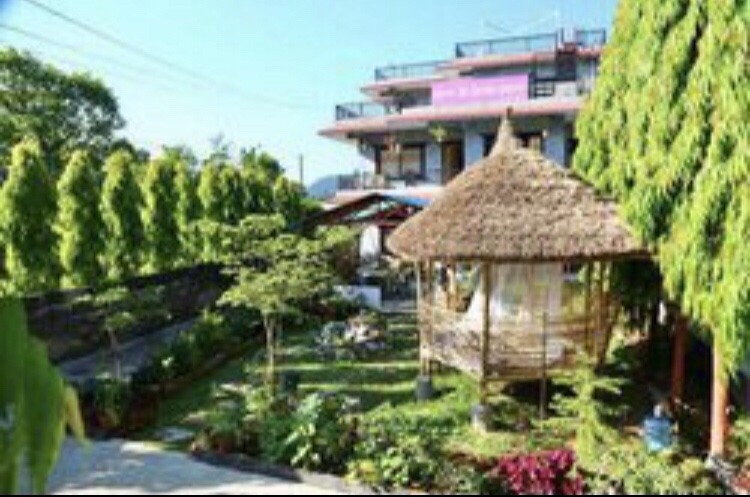 Hotel Cherry Garden