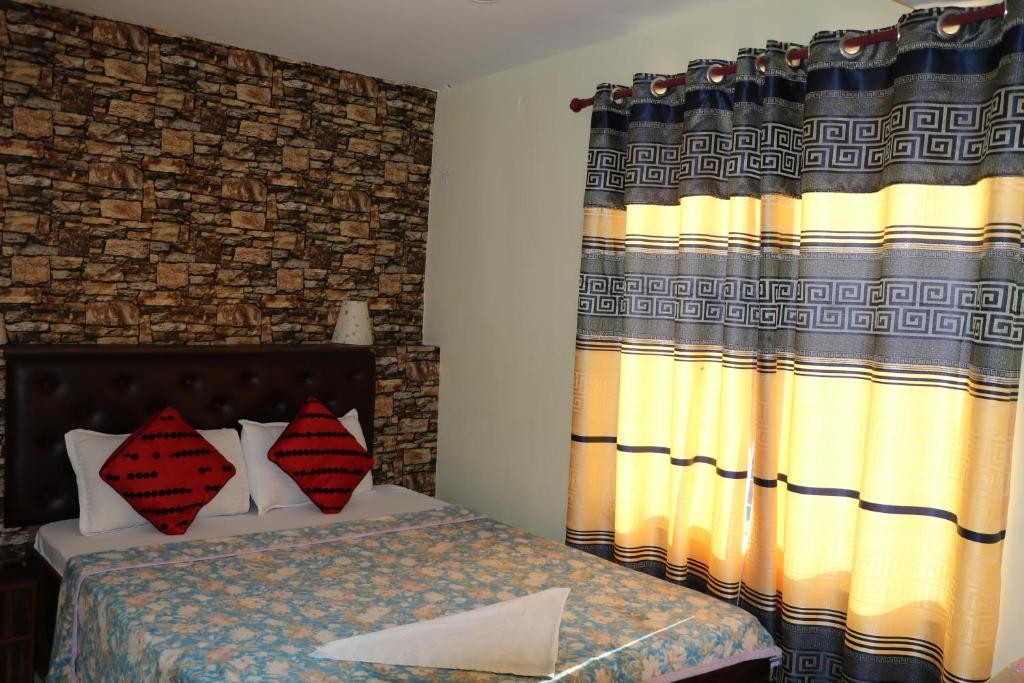 Hotel Happy Home