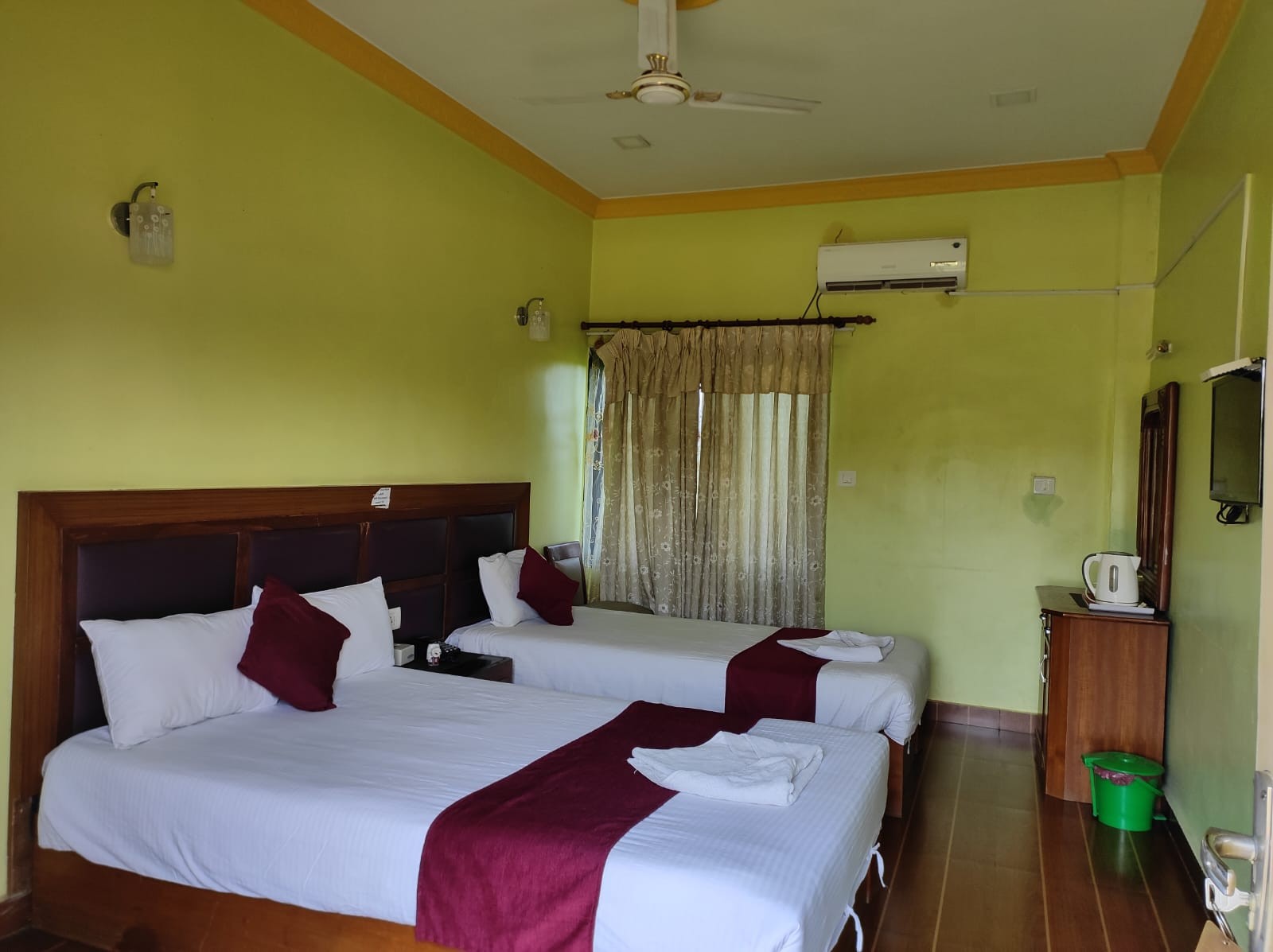 Hotel Buddha Palace & Restaurant