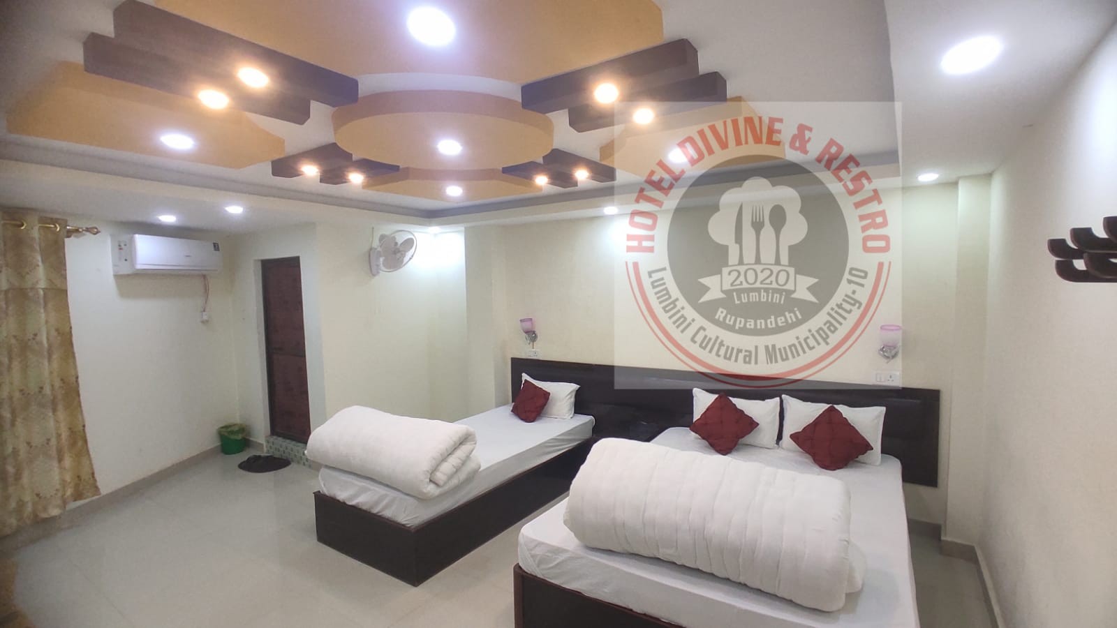 Hotel Divine And Restro