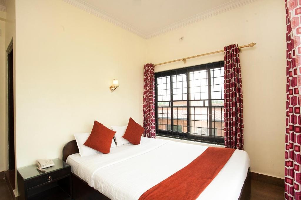 Hotel The Holy Birth Resturant|Deluxe Room