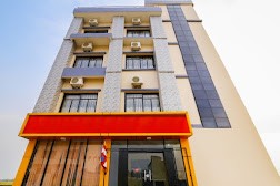Hotel Aakash International