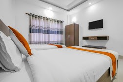 Hotel Aakash International