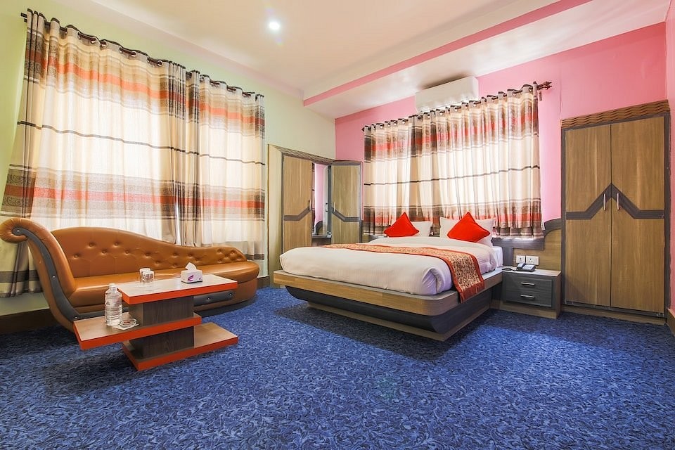 HOTEL EVEREST INN PVT.LTD