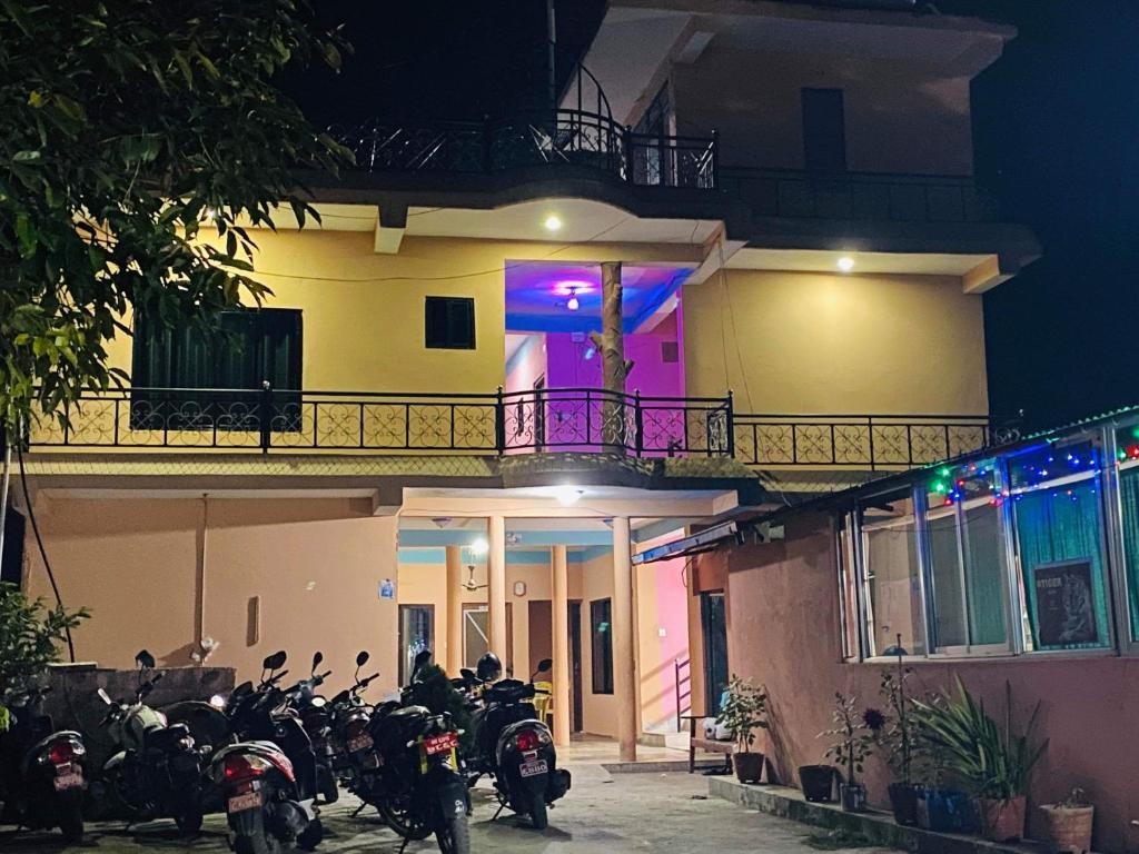 Hotel BhupuSainik
