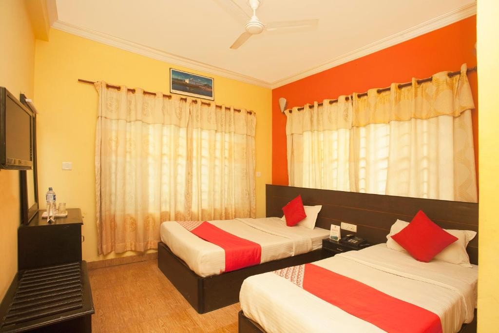 Standard Deluxe Non AC Room
