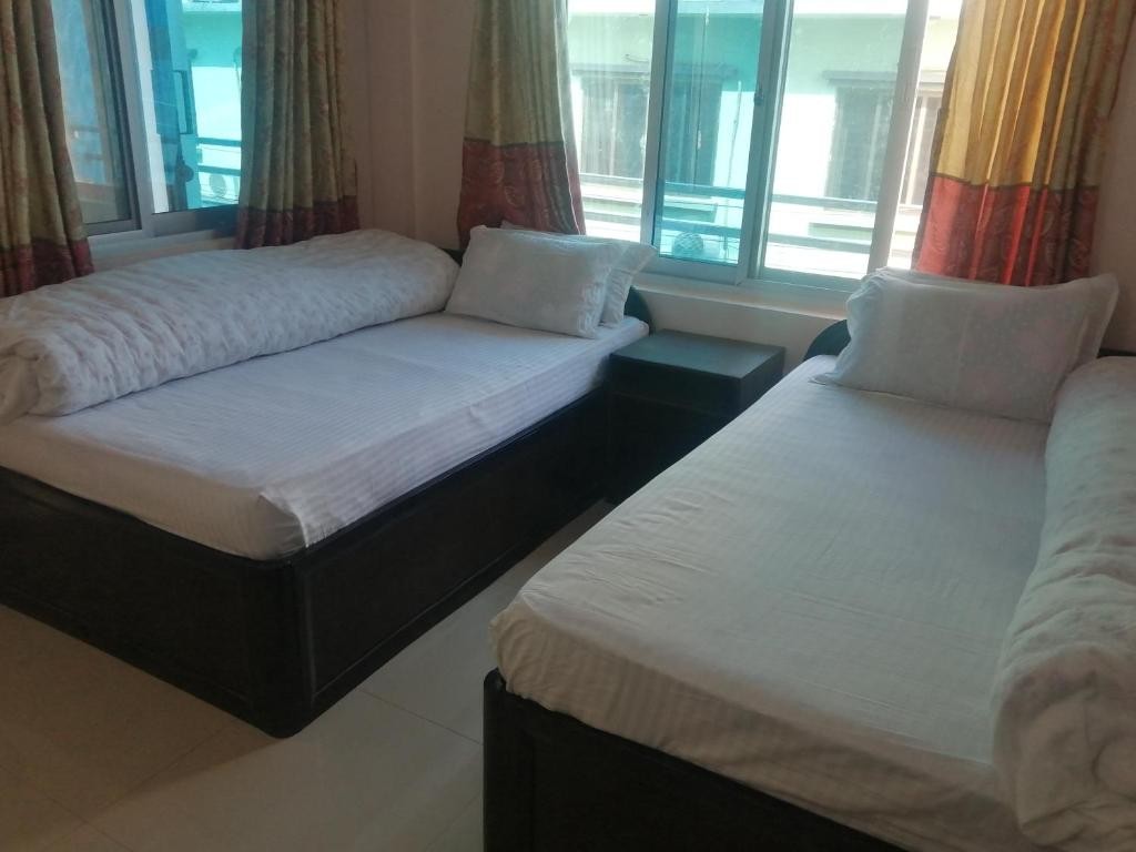 Standard Deluxe AC Room