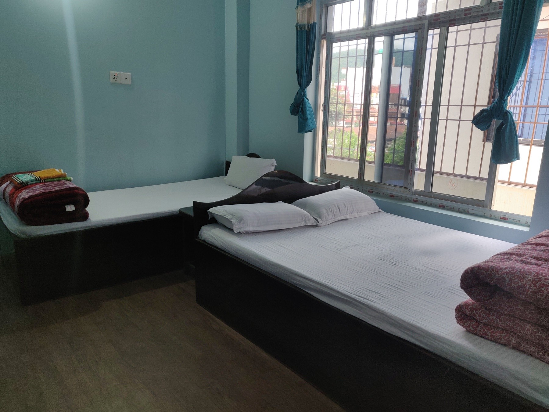 Nanglo Guest House And Restaurant